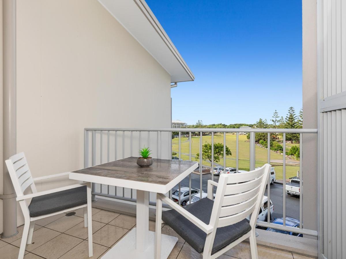 Resort Rooms At Bells Boulevard Kingscliff Exterior photo